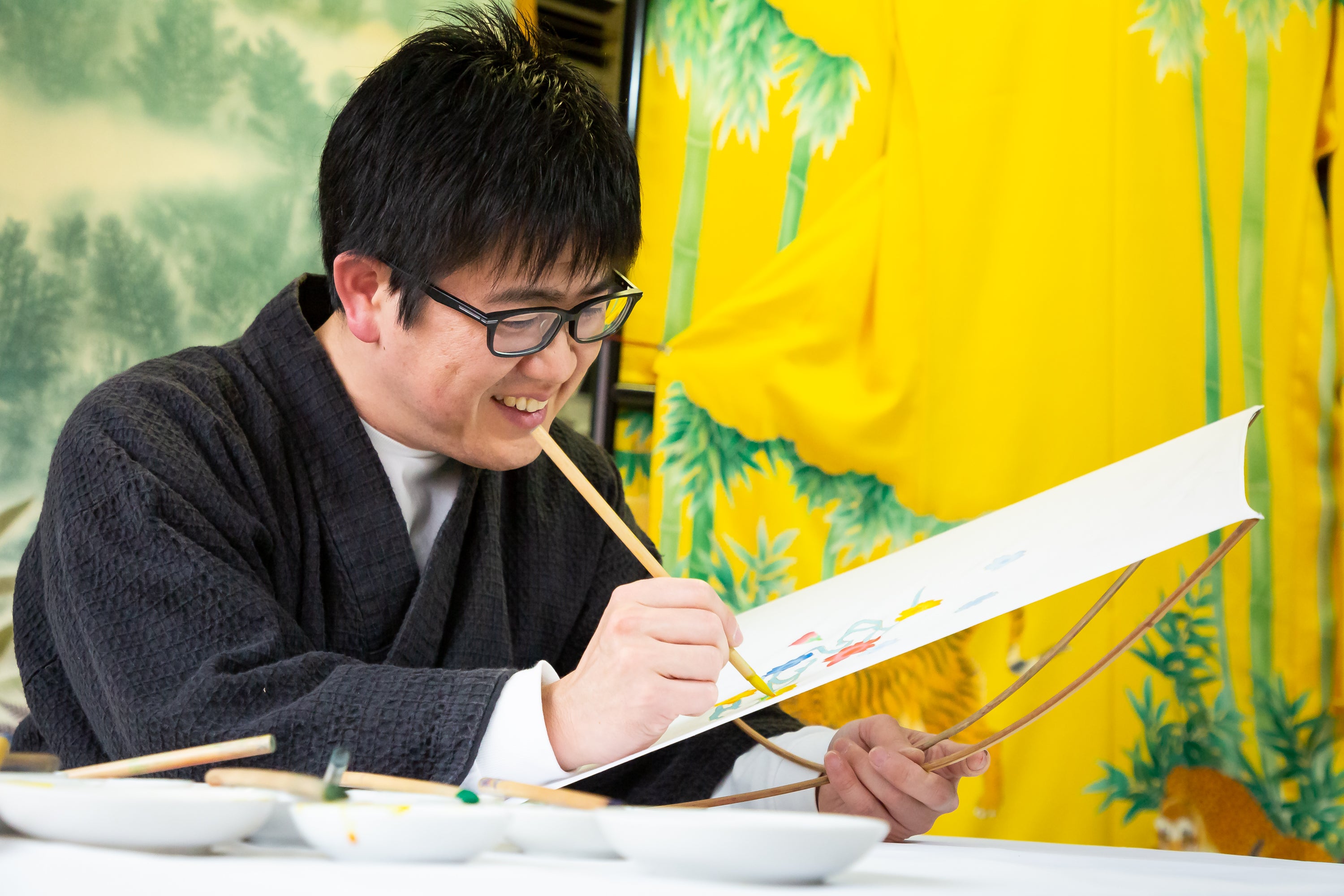 【友禅工房堀部】名古屋手描友禅で伝統の技を体験するハンカチ色挿しワークショップ。
