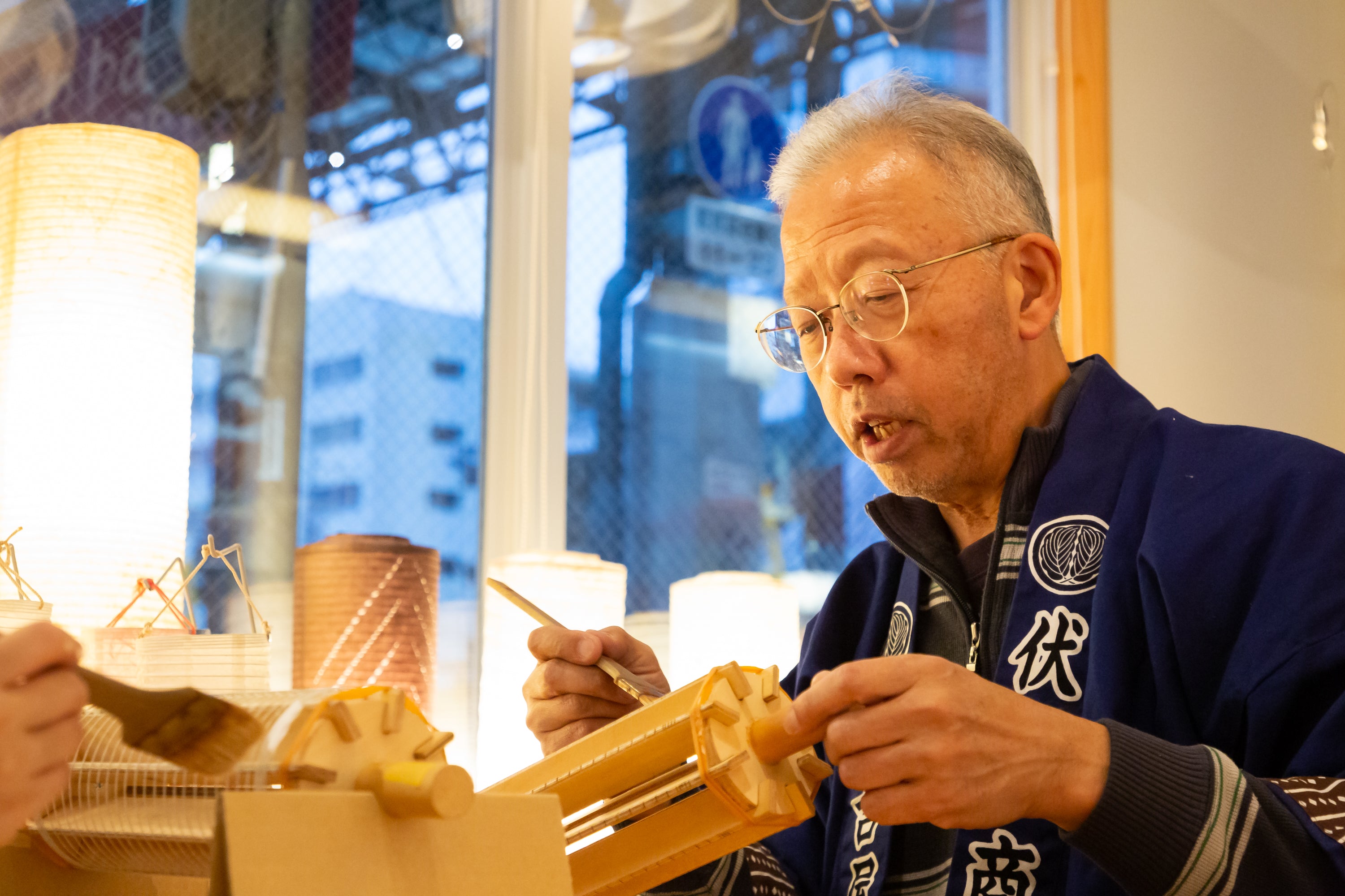 【伏谷商店】和紙で灯りを作る 名古屋提灯づくり体験