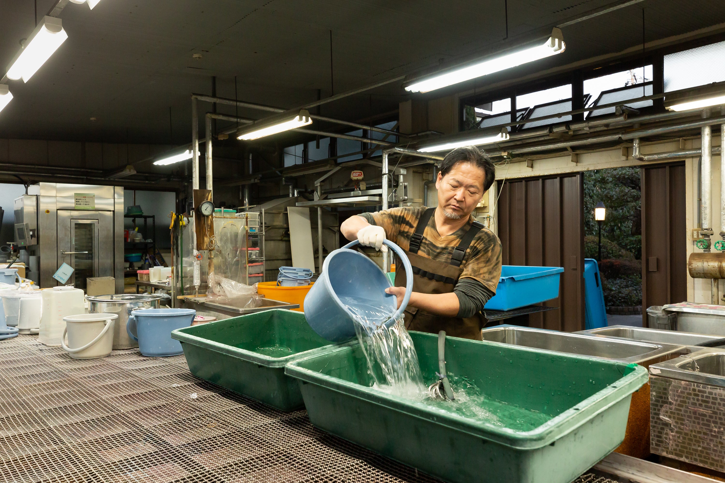 【こんせい】有松鳴海絞の伝統技法「雪花絞り」で世界にひとつの手ぬぐいをつくる体験